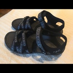 3 for $15 Ryka Womens Sandals Size 8 Black